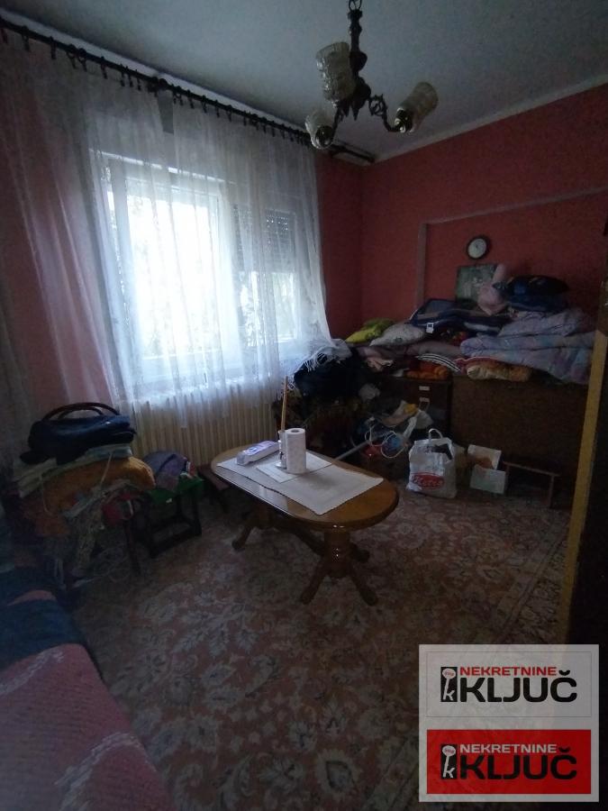 FUTOG, Kuća 148m2 na Placu 528m2 13