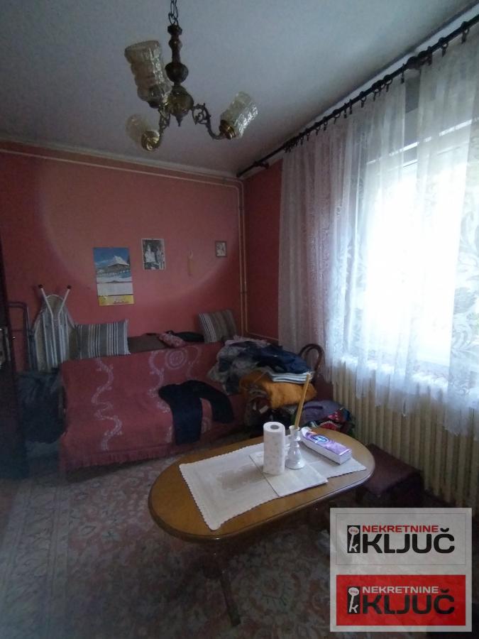 FUTOG, Kuća 148m2 na Placu 528m2 14