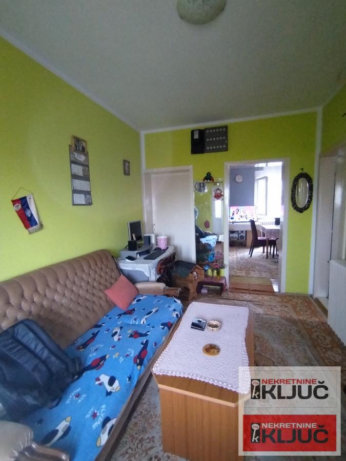 FUTOG, Kuća 148m2 na Placu 528m2 18