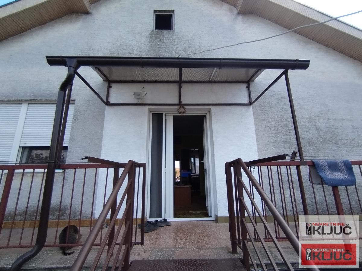 FUTOG, Kuća 148m2 na Placu 528m2 2