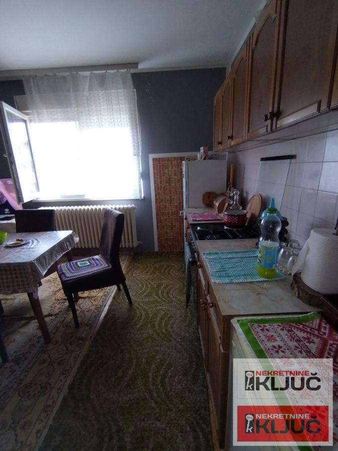 FUTOG, Kuća 148m2 na Placu 528m2 21