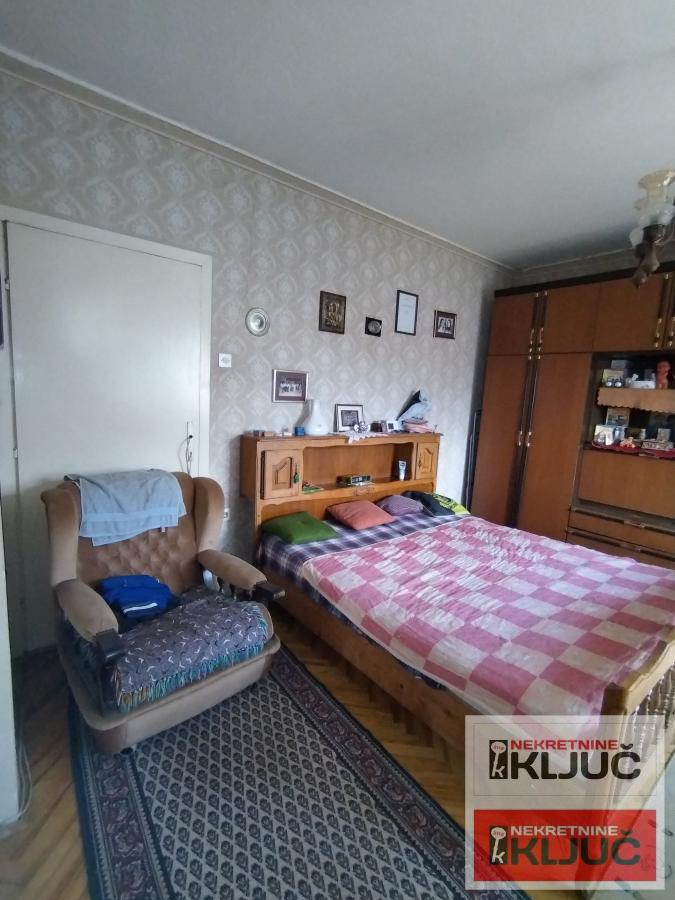 FUTOG, Kuća 148m2 na Placu 528m2 24