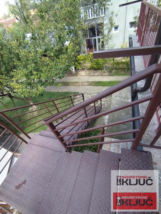 FUTOG, Kuća 148m2 na Placu 528m2 29