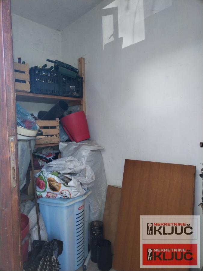 FUTOG, Kuća 148m2 na Placu 528m2 48