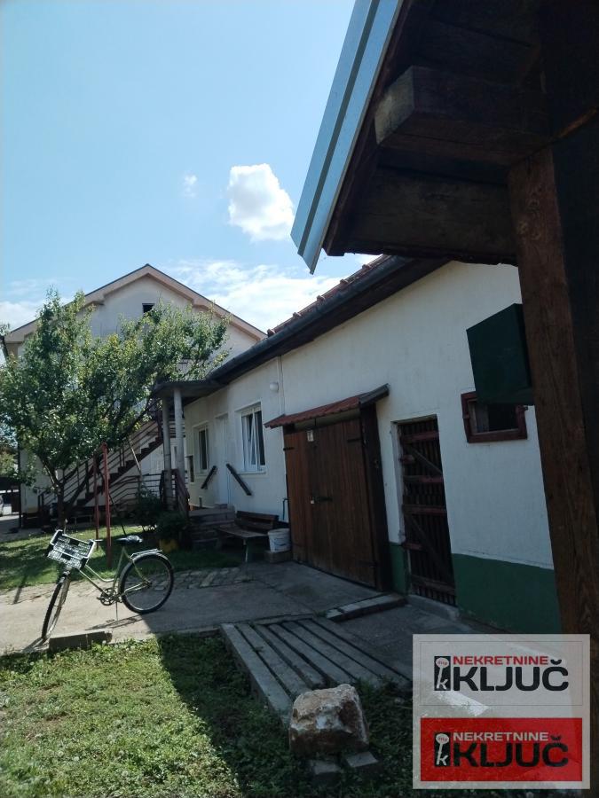 FUTOG, Kuća 148m2 na Placu 528m2 50