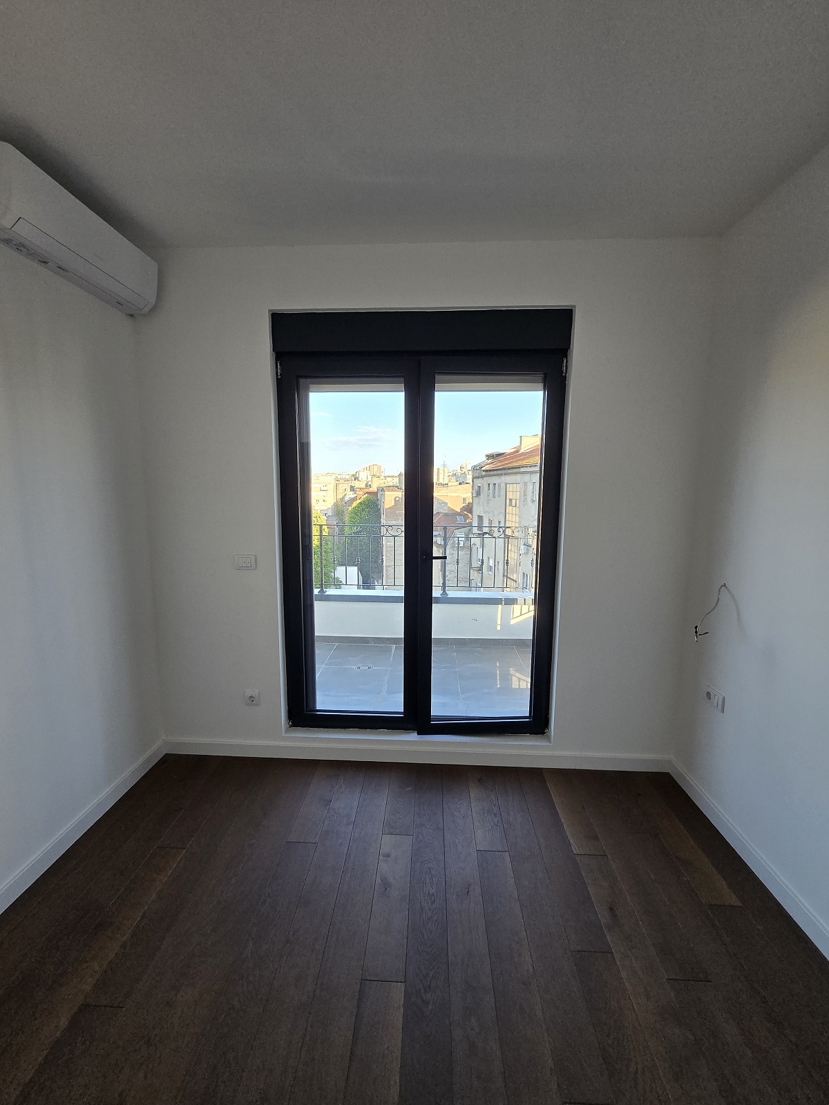 Nov  useljiv 4 0 penthaus kod Vuka  92m2  garažno 2