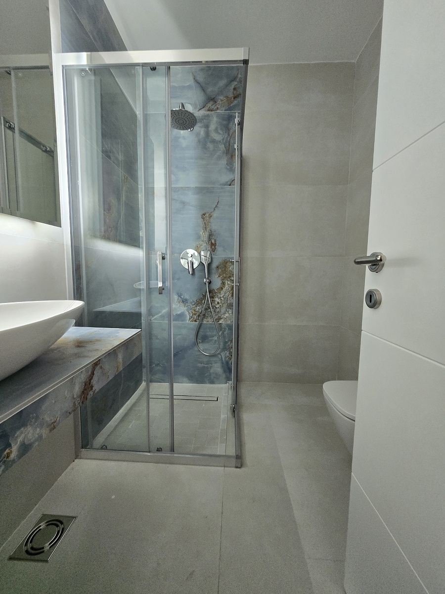 Nov  useljiv 4 0 penthaus kod Vuka  92m2  garažno 4