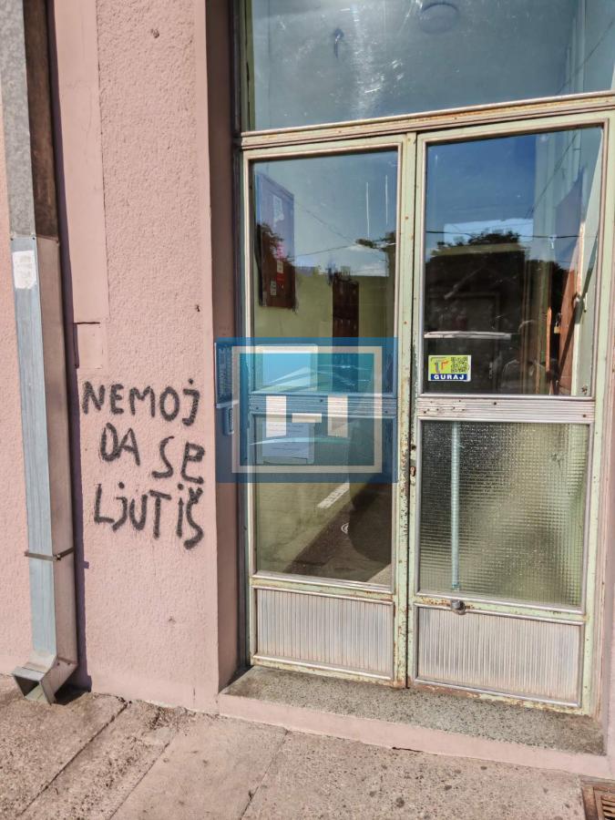 Prodaje se stan 50m² – odlična lokacija, Paraćin 11