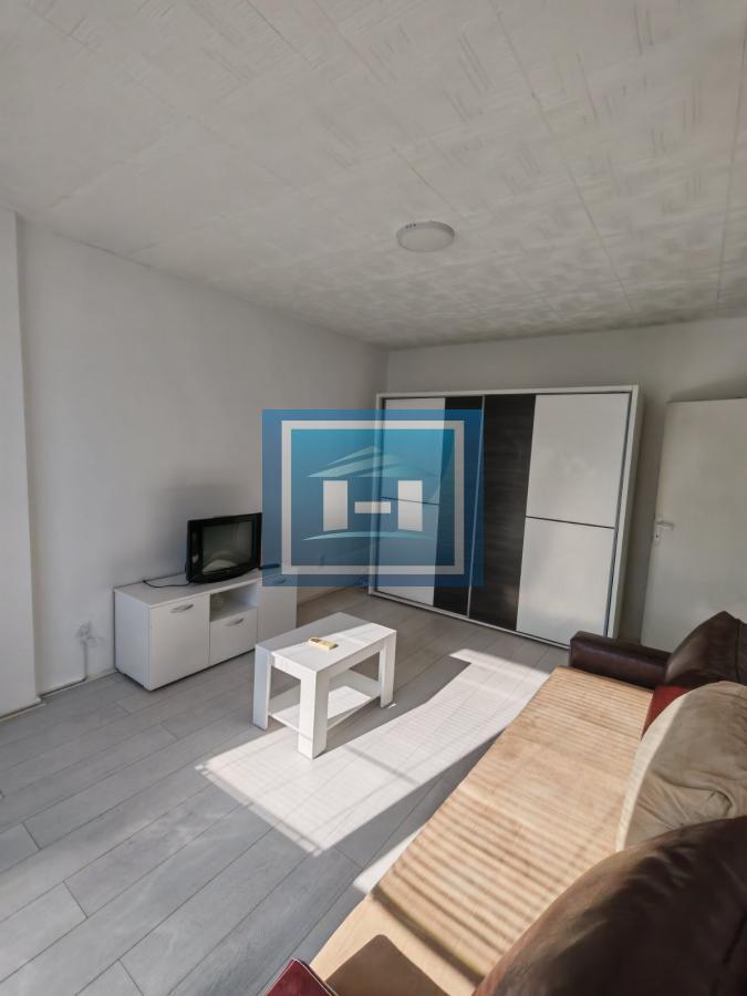 Prodaje se stan 50m² – odlična lokacija, Paraćin 2