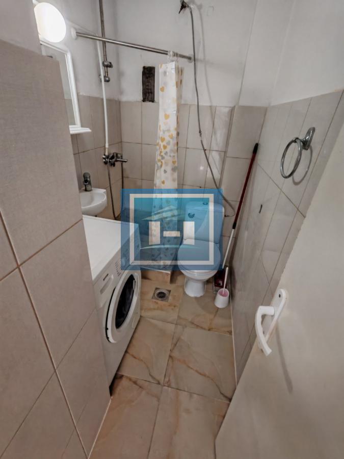 Prodaje se stan 50m² – odlična lokacija, Paraćin 7