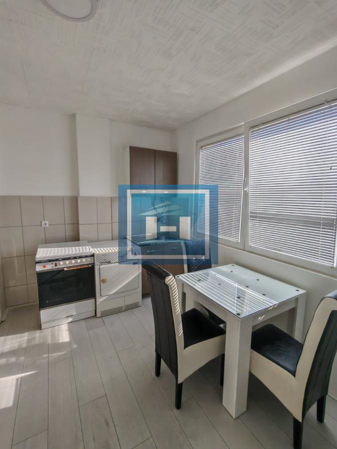 Prodaje se stan 50m² – odlična lokacija, Paraćin 8