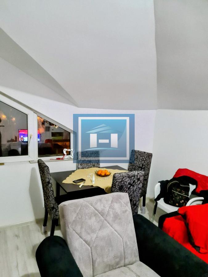 Prodaje se stan 50m² – odlična lokacija, Paraćin 9