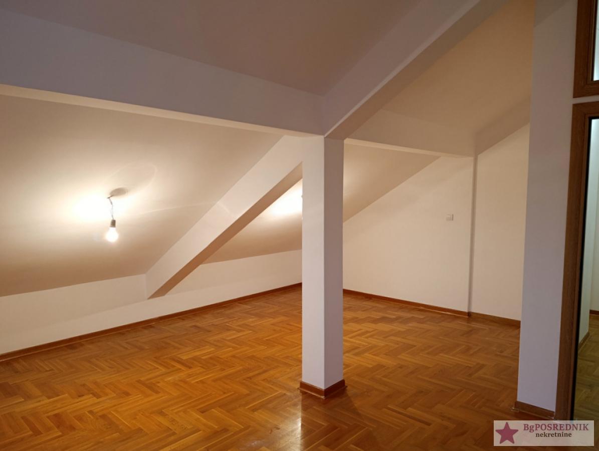 Zvezdara, Zvezdarska šuma-Ćalije, Radmile Savićević, 100m2 12