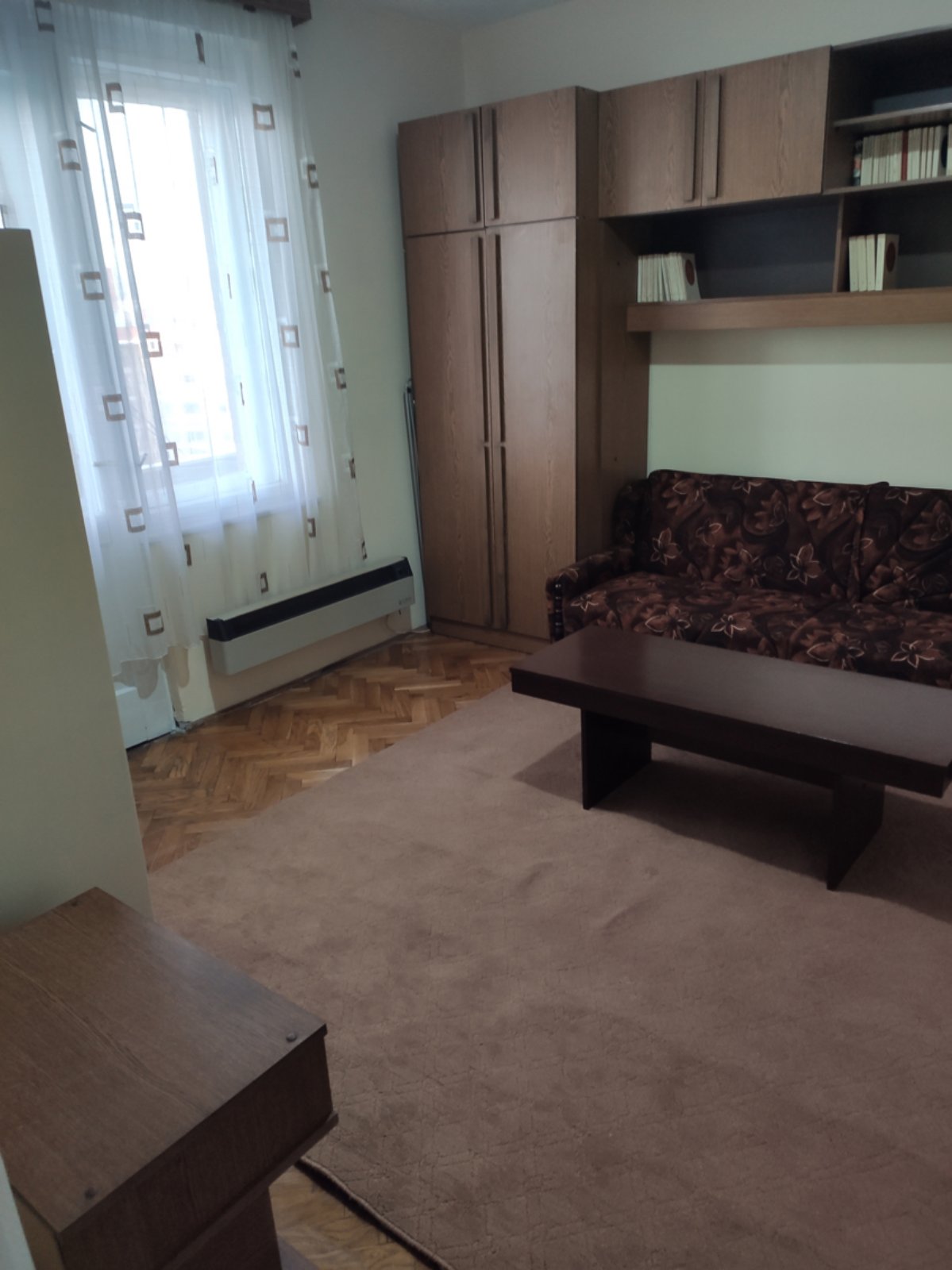 Stan za izdavanje   strogi centar Leskovca  Severni blok 4