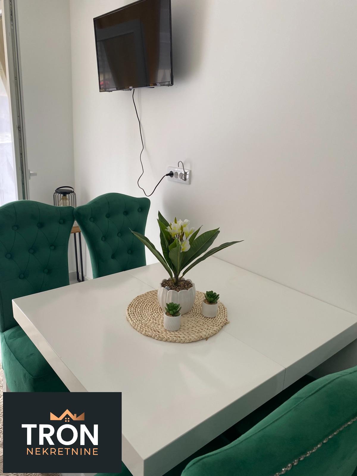 Jednosoban stan sa dvorištem 28m2 3