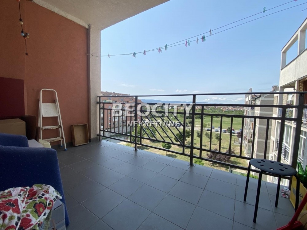 Dvosoban stan, 61 m2, Novo naselje, Bulevar Jovana Dučića ID: 121673 14