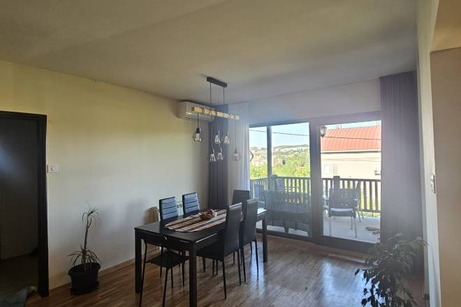 Prodajemo renoviranu kuću u Mirijevu  195m2  5a 4