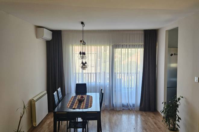 Prodajemo renoviranu kuću u Mirijevu  195m2  5a 5