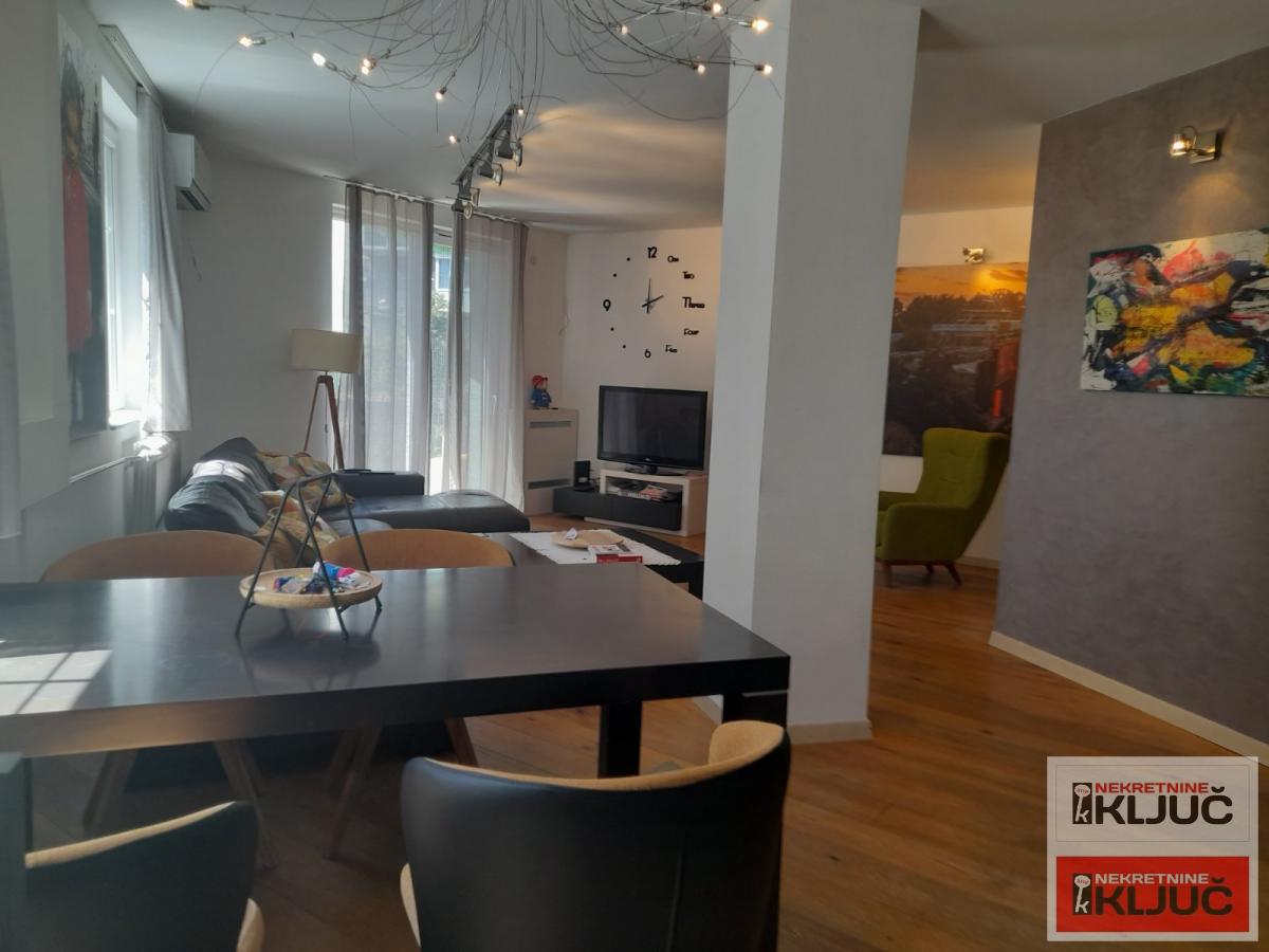 BLIZINA KEJA, 80m2, Trosoban, Maksima Gorkog 4