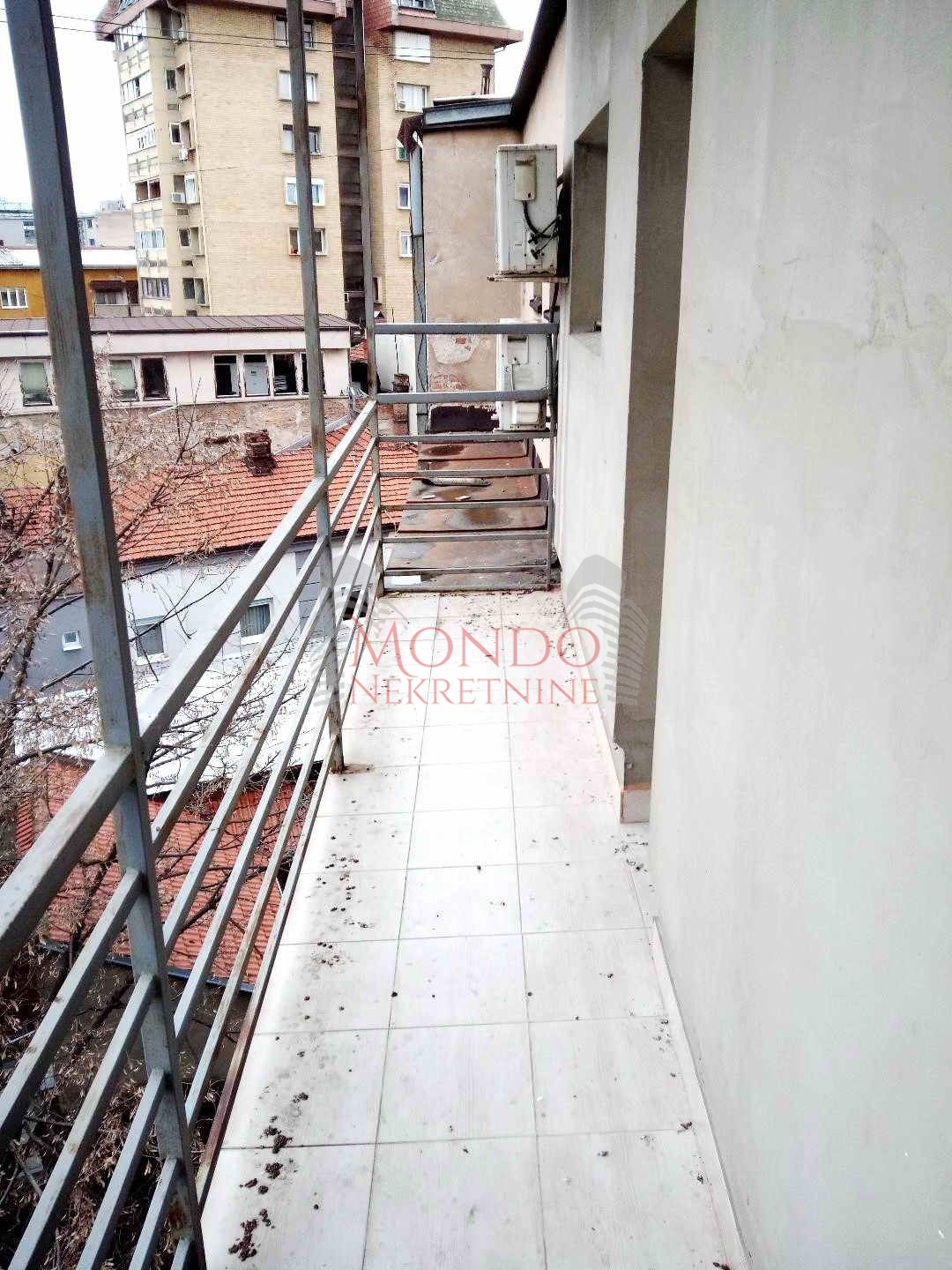 Garsonjera u centru, ta, Niš 4