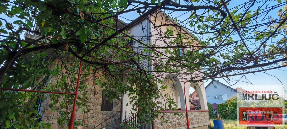 FUTOG, Kuća 163m2 na placu 676m2 8