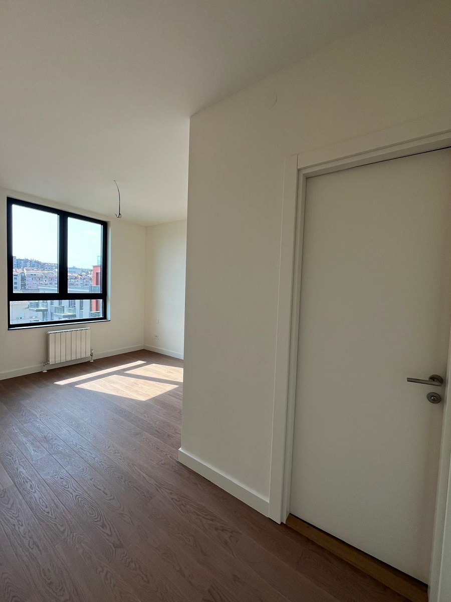 Prodajemo 2 0 stan  59m2  BW Quartet 3 5