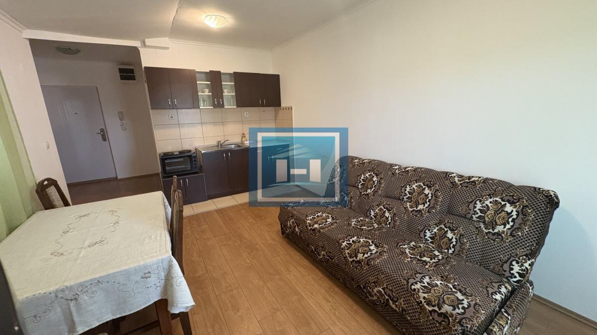 PRODAJA – Stan sa panoramskim pogledom na grad 2