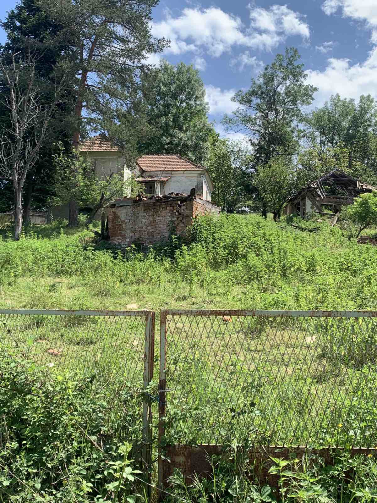 Prodajem dve kuce Pepeljevac Lajkovac 2