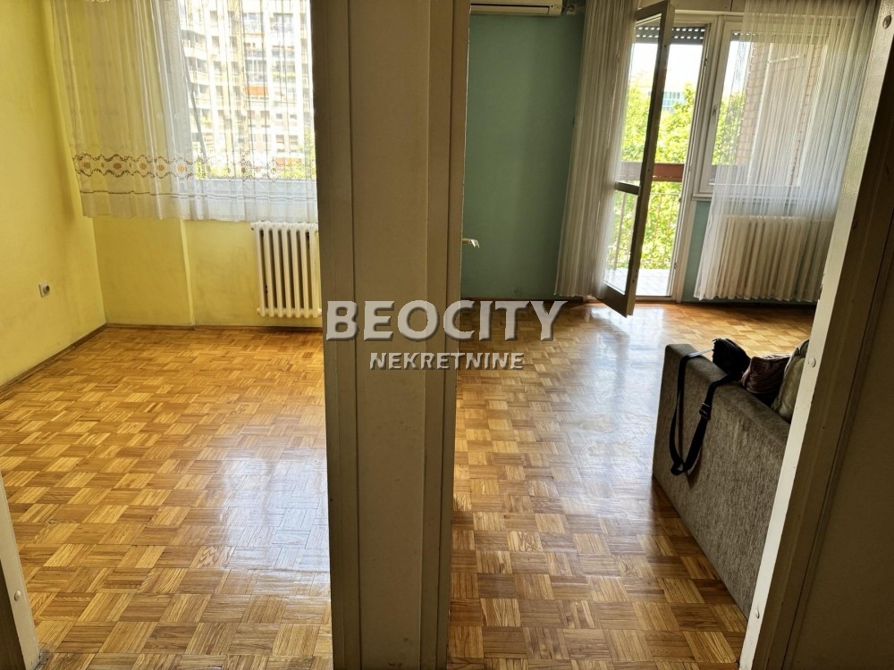 četvorosoban stan, 74 m2, Novi Sad, Bulevar oslobođenja ID: 120460 3