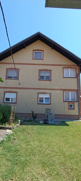 Prodajem kucu u Busijama Legalizovano 2