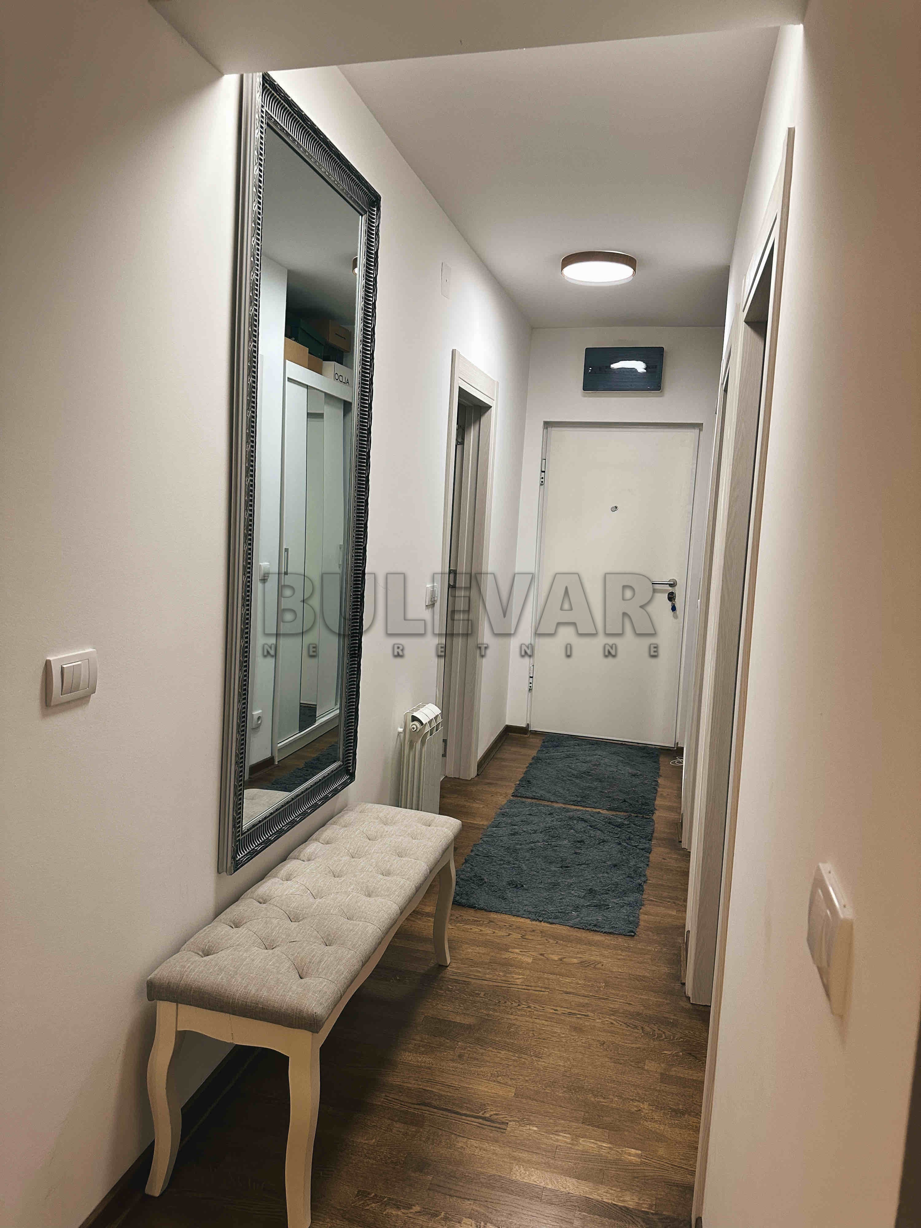 četvorosoban stan, 55 m2, Centar, Heroja Maričića ID: i-014641 1
