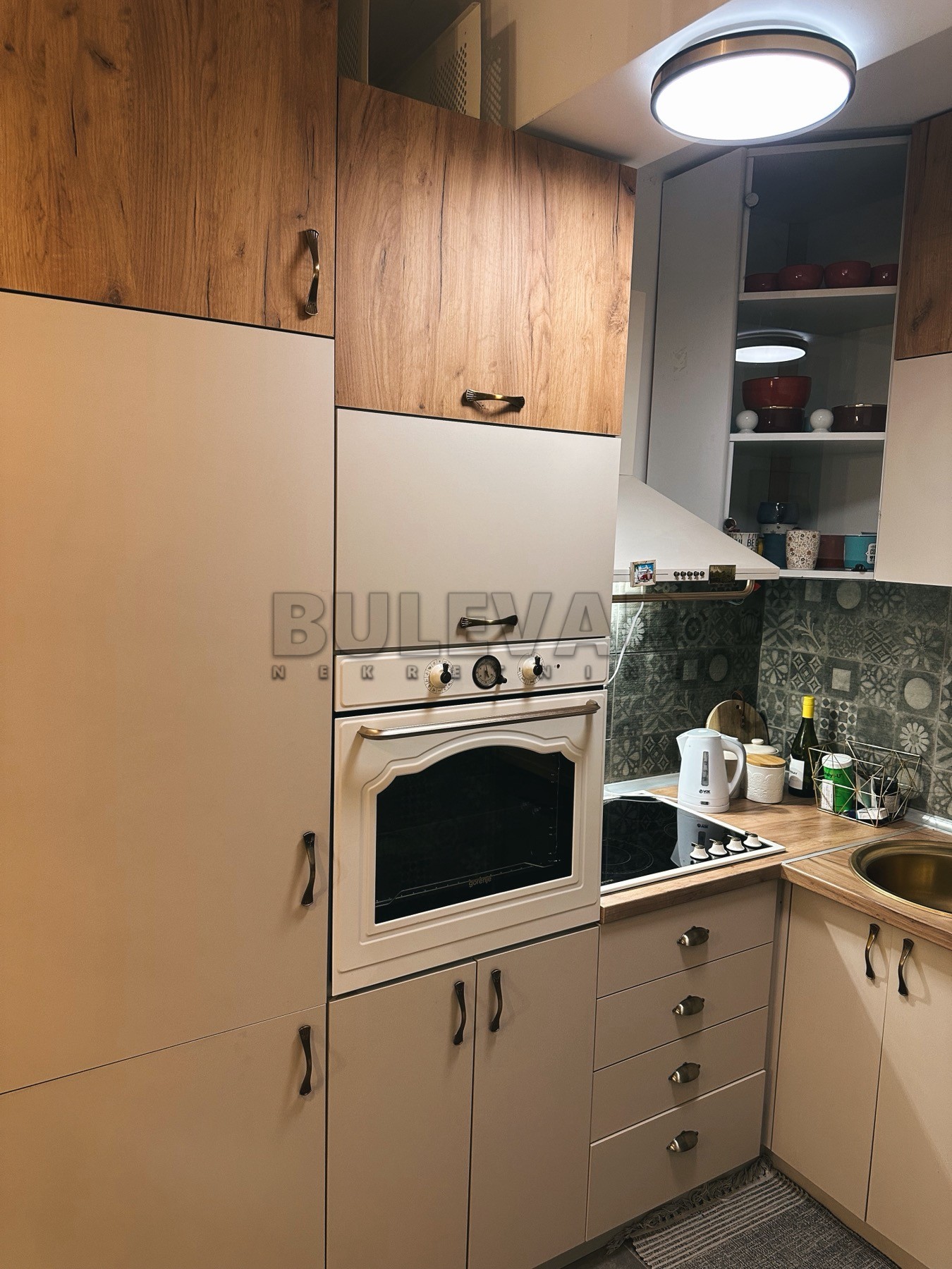četvorosoban stan, 55 m2, Centar, Heroja Maričića ID: i-014641 4