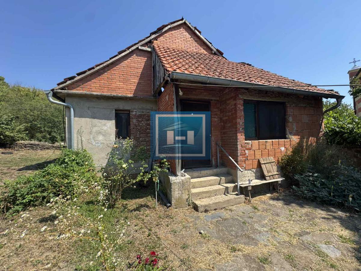 KUĆA NA PRODAJU – JOVAC, MIR I PRIRODA NA KORAK OD ĆUPRIJE 1