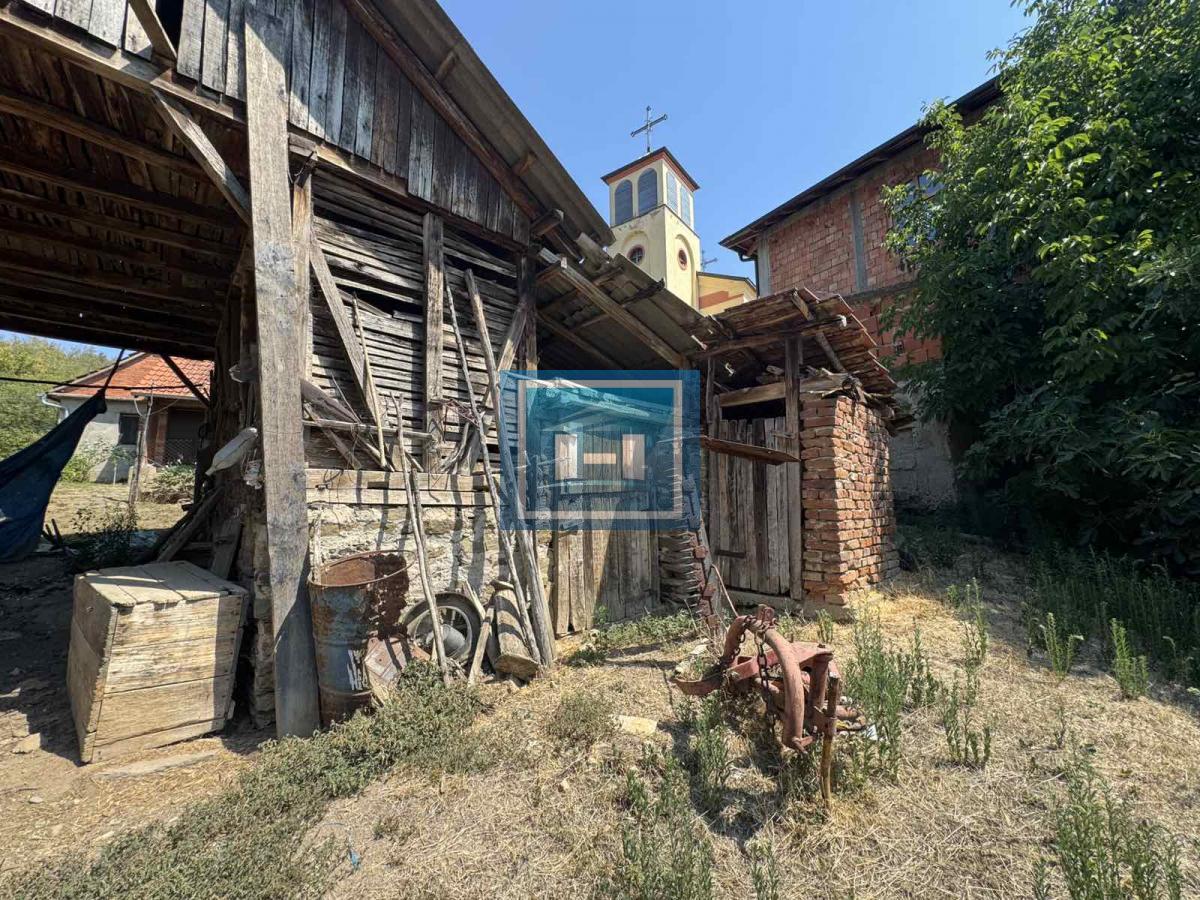 KUĆA NA PRODAJU – JOVAC, MIR I PRIRODA NA KORAK OD ĆUPRIJE 6