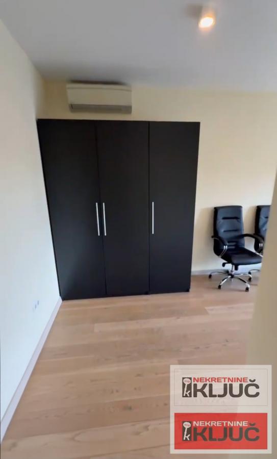 LIMAN 3 PARK CITY IZDAJE SE KANCELARIJSKI PROSTOR 10