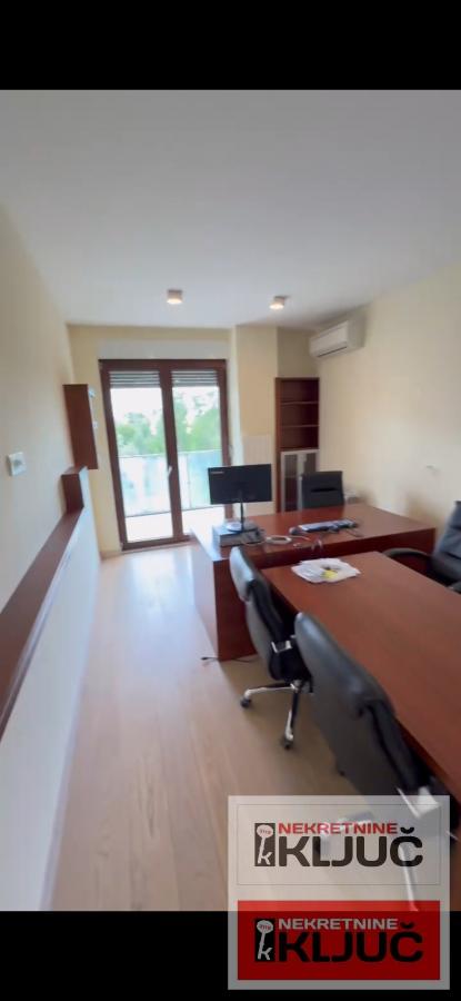 LIMAN 3 PARK CITY IZDAJE SE KANCELARIJSKI PROSTOR 13