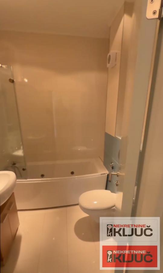 LIMAN 3 PARK CITY IZDAJE SE KANCELARIJSKI PROSTOR 16