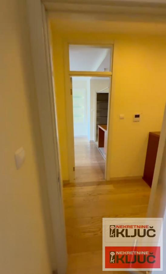 LIMAN 3 PARK CITY IZDAJE SE KANCELARIJSKI PROSTOR 17