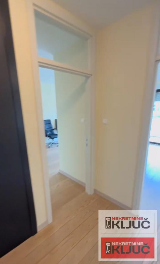 LIMAN 3 PARK CITY IZDAJE SE KANCELARIJSKI PROSTOR 8