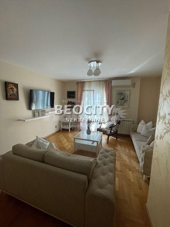 Trosoban stan, 80 m2, Lekino brdo, Gospodara Vučića ID: 121776 1
