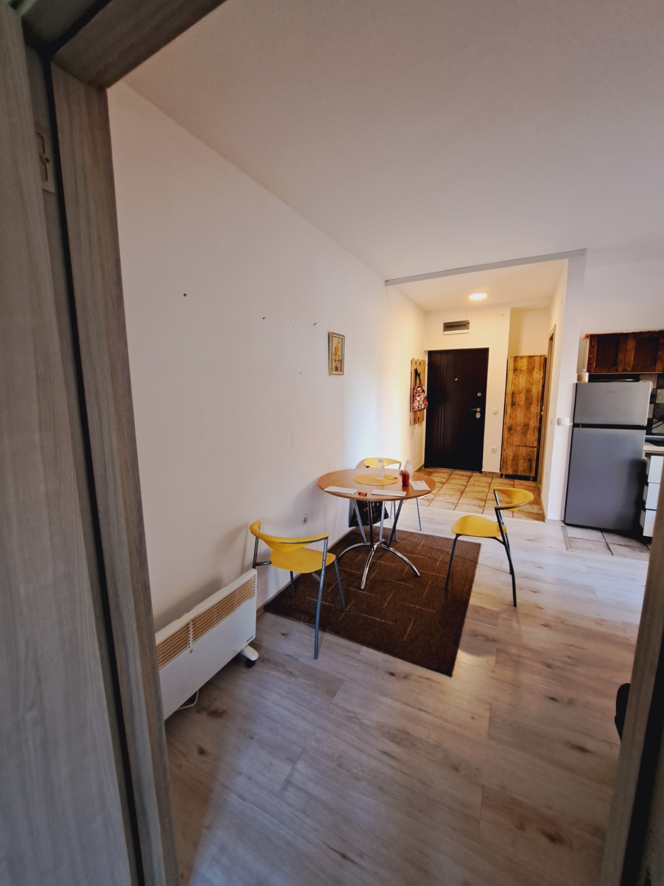 Izdajem stan 43 kvadrata u Borci centar 1 prizemlje 5