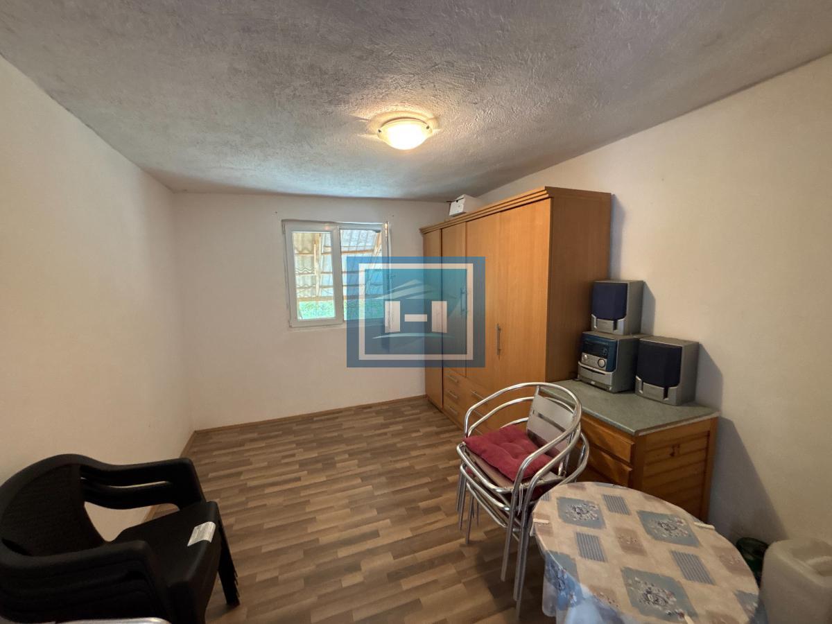 Kuća u Donjem Štiplju 11