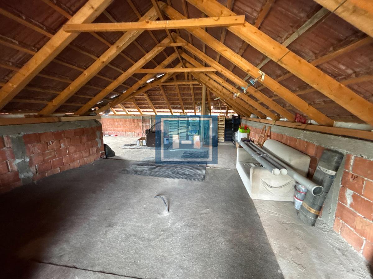 Kuća u Donjem Štiplju 14