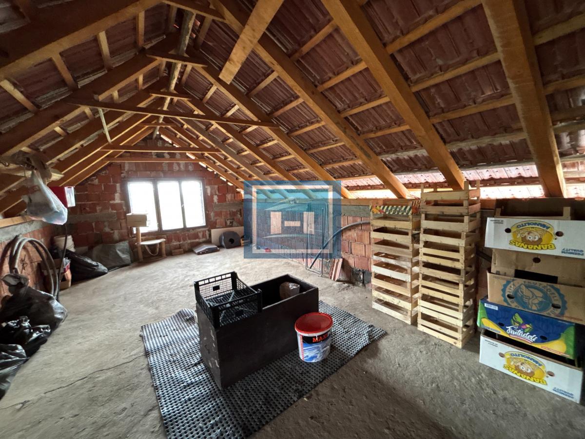 Kuća u Donjem Štiplju 15