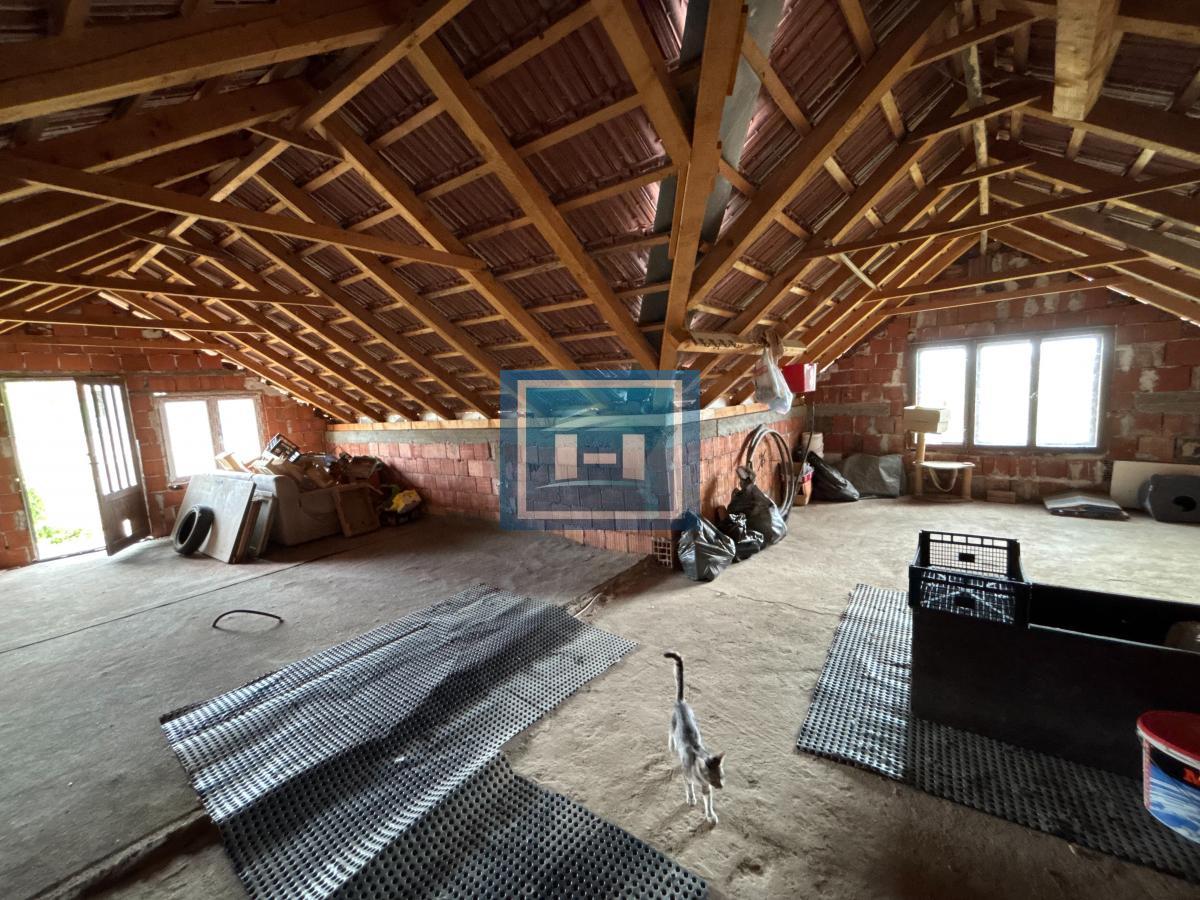 Kuća u Donjem Štiplju 16