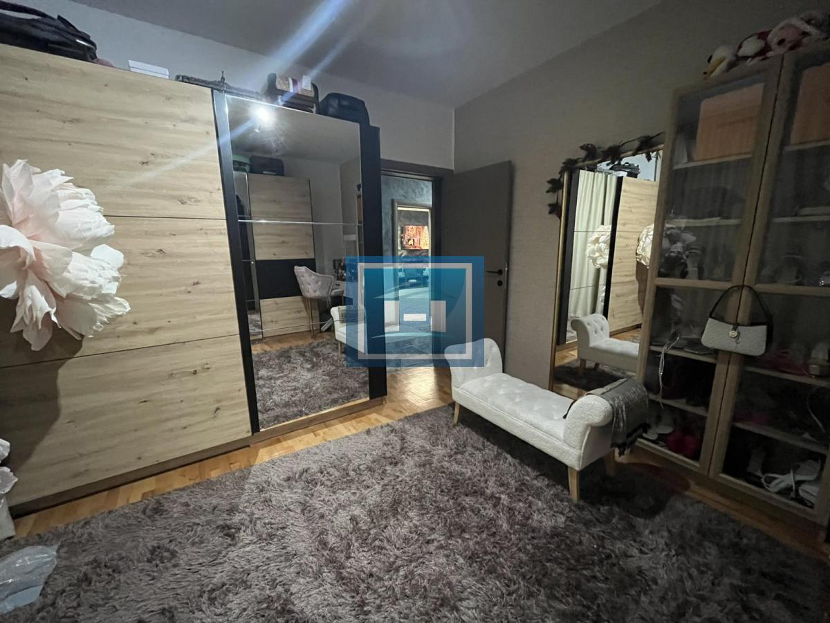 EKSKLUZIVNA PONUDA – Prostrana porodična kuća vrhunskog kvaliteta 14