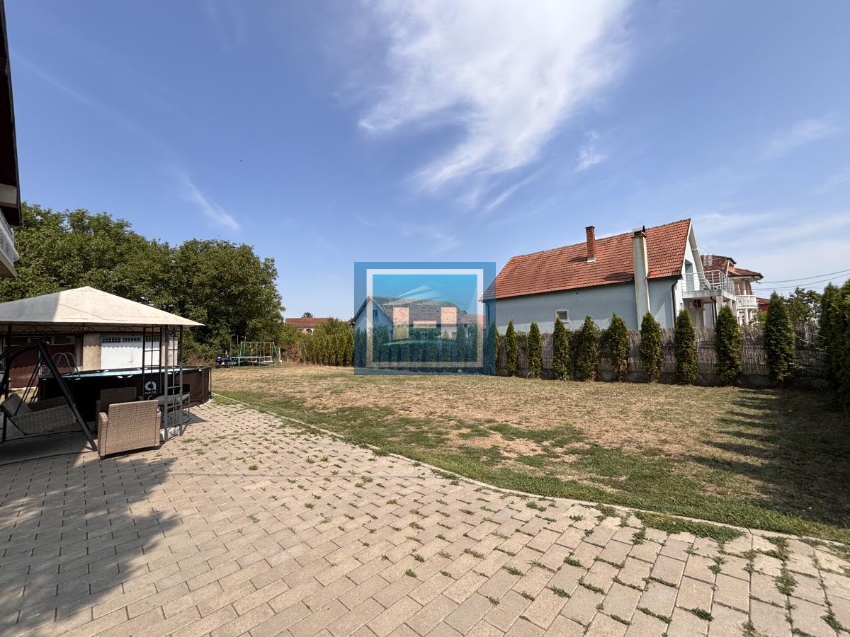 EKSKLUZIVNA PONUDA – Prostrana porodična kuća vrhunskog kvaliteta 5