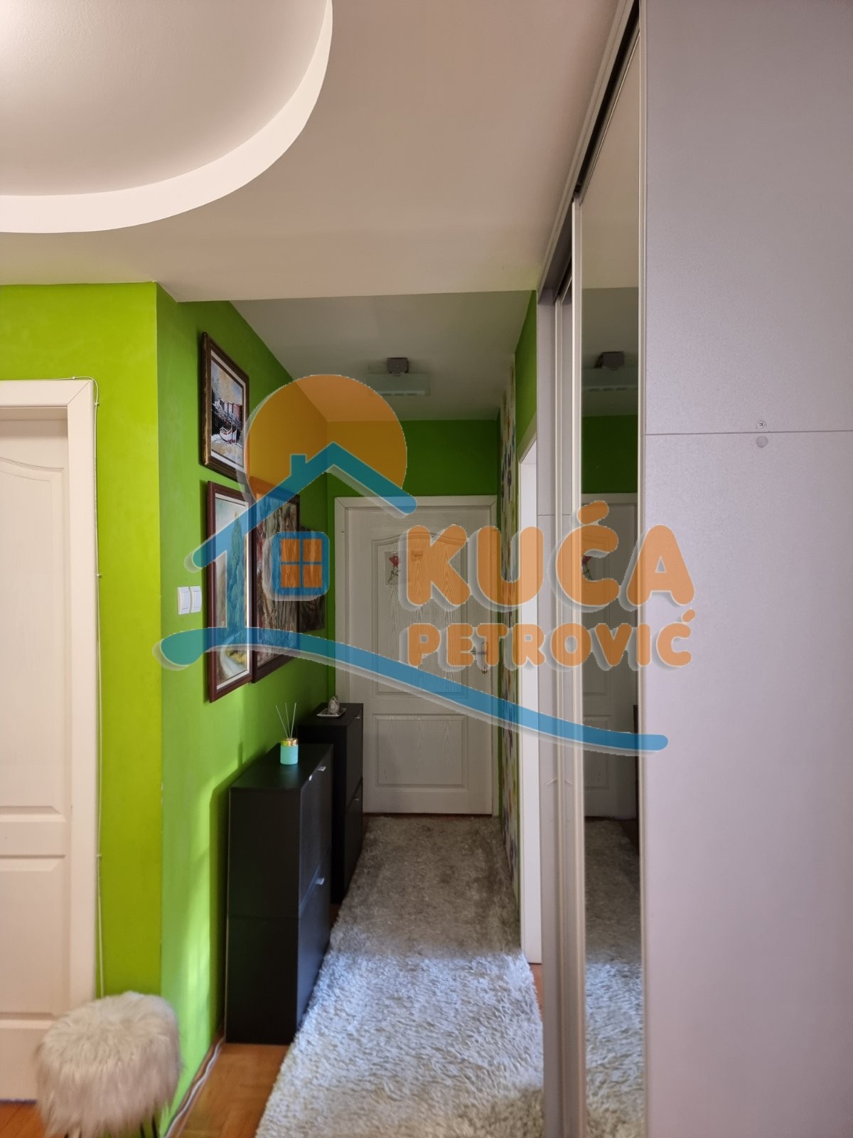 Trosoban stan, 97 m2, Centar, Generala Bože Jankovića ID: i-014655 19