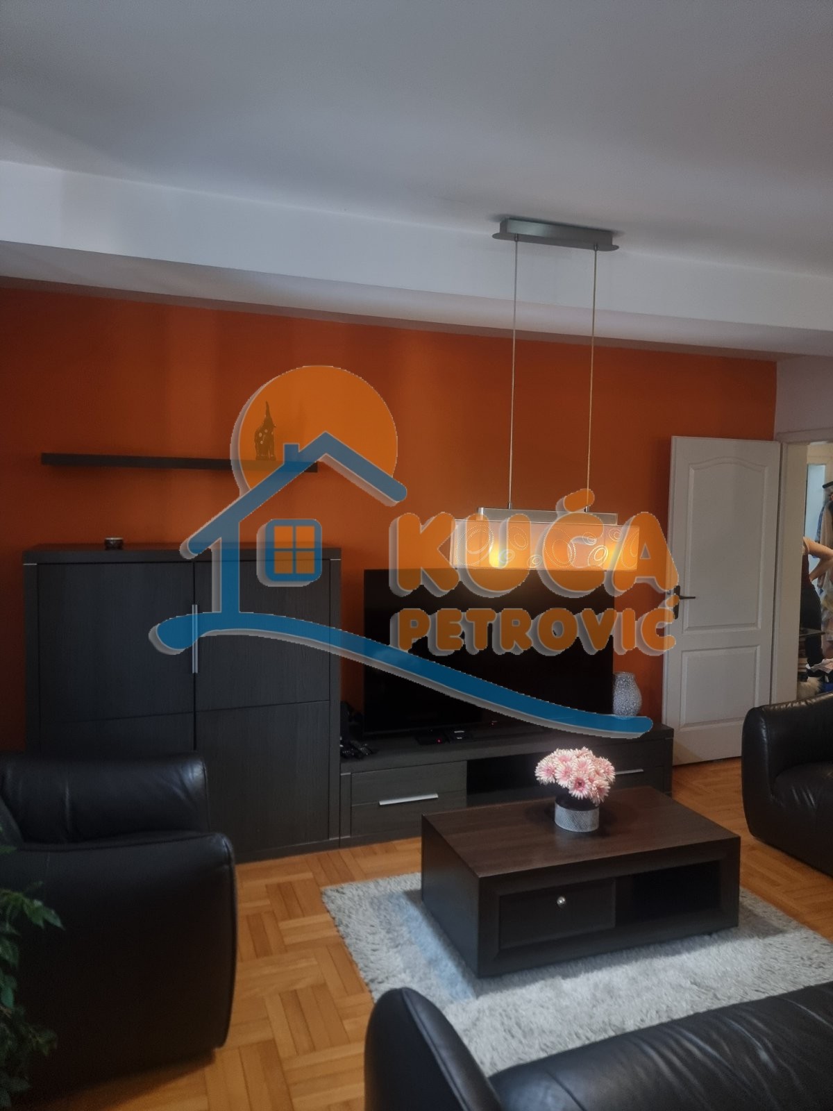 Trosoban stan, 97 m2, Centar, Generala Bože Jankovića ID: i-014655 3