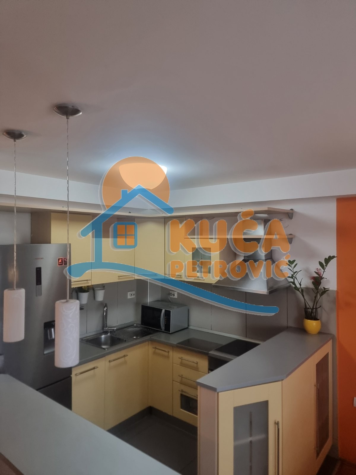 Trosoban stan, 97 m2, Centar, Generala Bože Jankovića ID: i-014655 5
